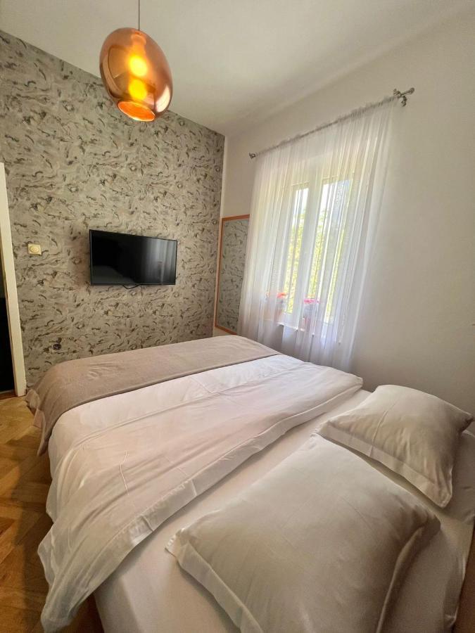 Apartment Kiki โกตอร์ ภายนอก รูปภาพ
