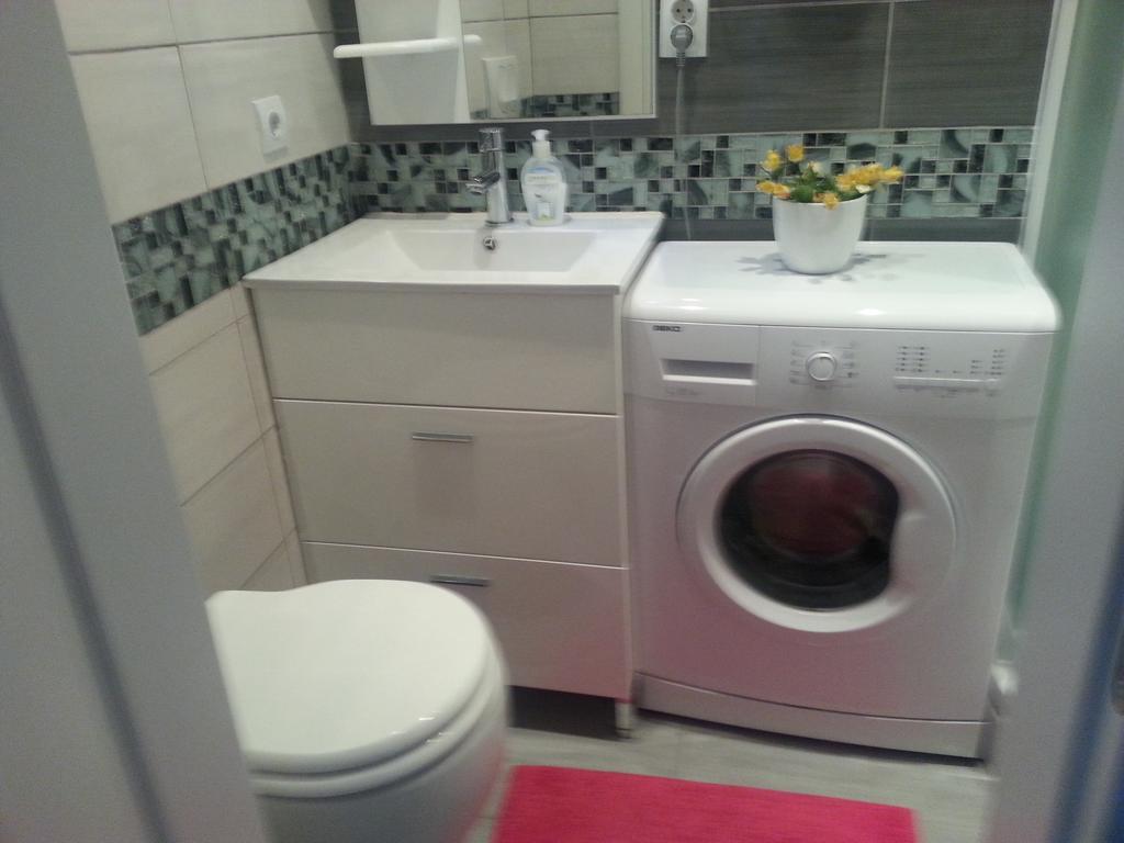 Apartment Kiki โกตอร์ ห้อง รูปภาพ