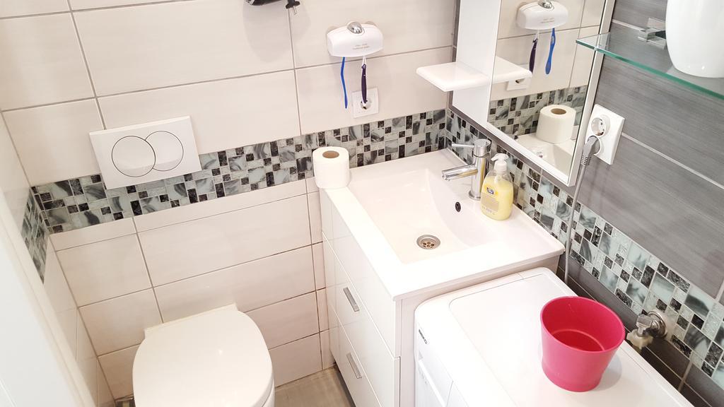 Apartment Kiki โกตอร์ ภายนอก รูปภาพ